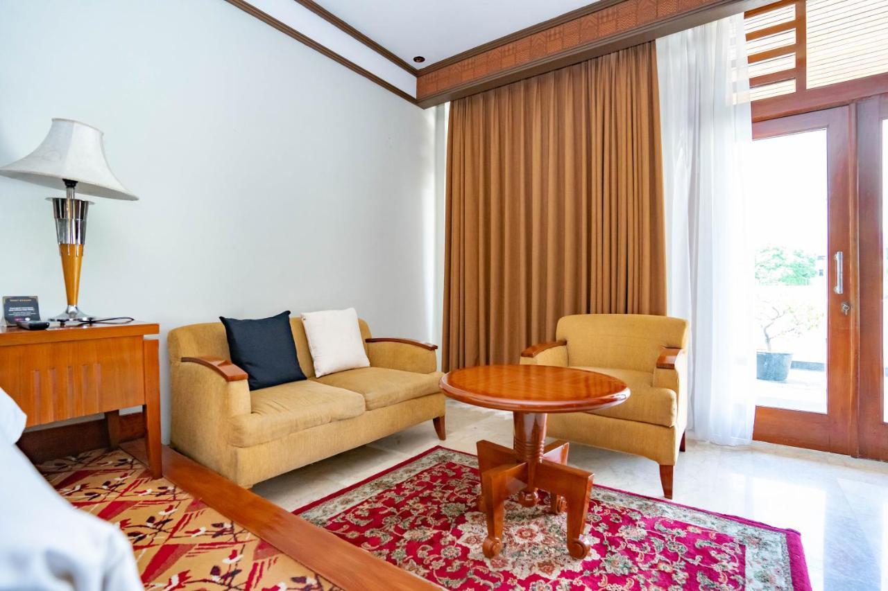 Hotel Savoy Homann Bandung Exterior photo