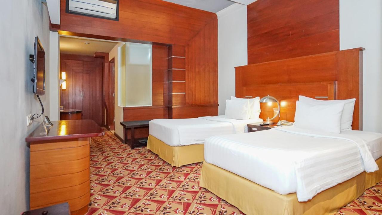 Hotel Savoy Homann Bandung Exterior photo